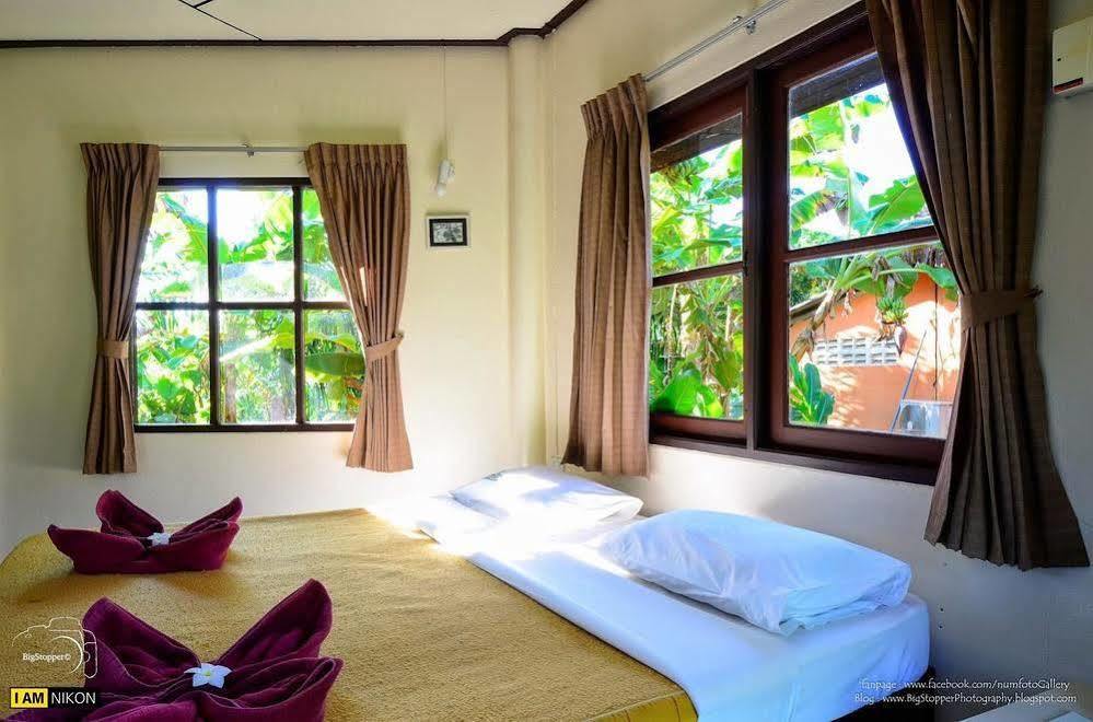 Monkey Dive Hostel Khaolak Khao Lak Luaran gambar